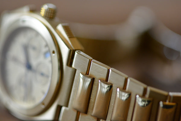 The Devil in the Details IWC Ingenieur Chronograph Alarm ref 9515 – 34 mm Gilt  dial  18k Gold case